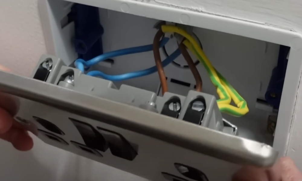 What is earth fault loop impedance - Wiring Regulations Information